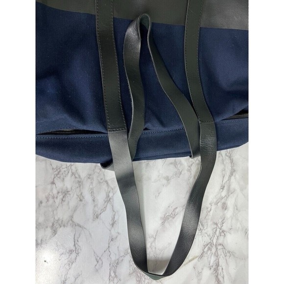 Everlane Twill Weekender Duffle Bag Navy/Back - Picture 9 of 11